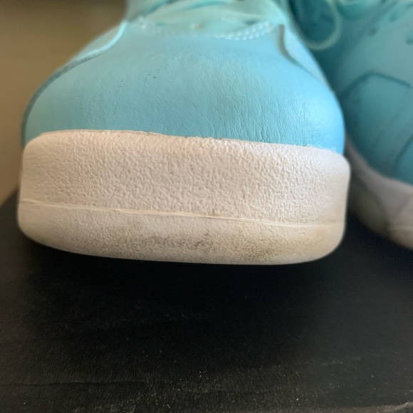 Jordan 6 - Picture 6 of 6